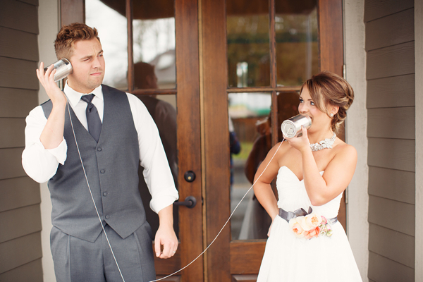 cheerful-wedding-inspiration-in-coral