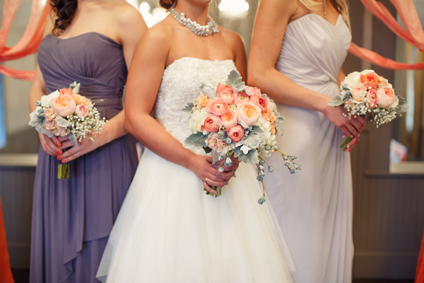 cheerful-wedding-inspiration-in-coral