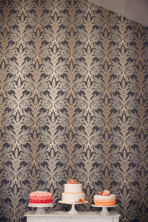 cheerful-wedding-inspiration-in-coral