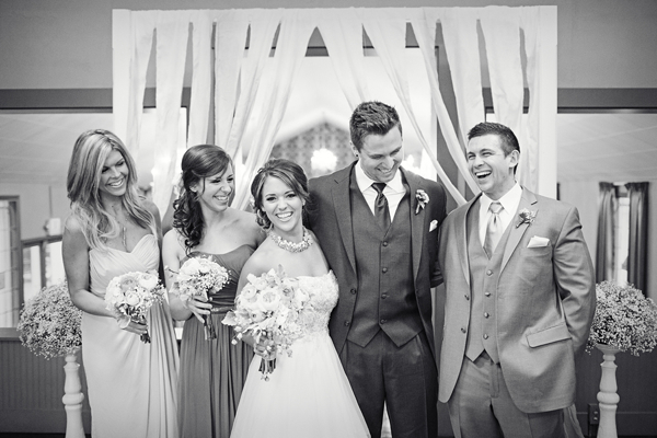 cheerful-wedding-inspiration-in-coral