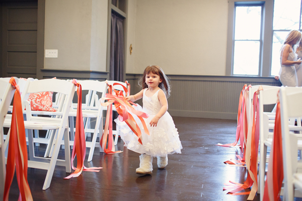 cheerful-wedding-inspiration-in-coral