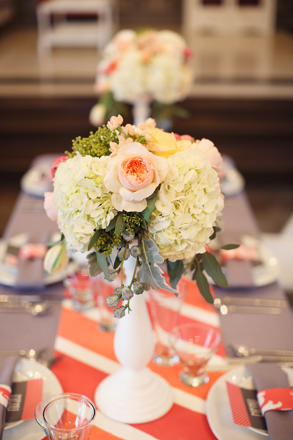 cheerful-wedding-inspiration-in-coral