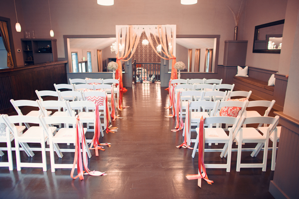 cheerful-wedding-inspiration-in-coral