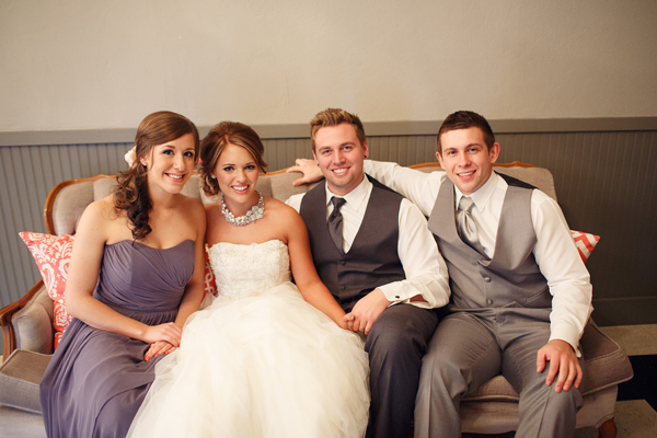 cheerful-wedding-inspiration-in-coral