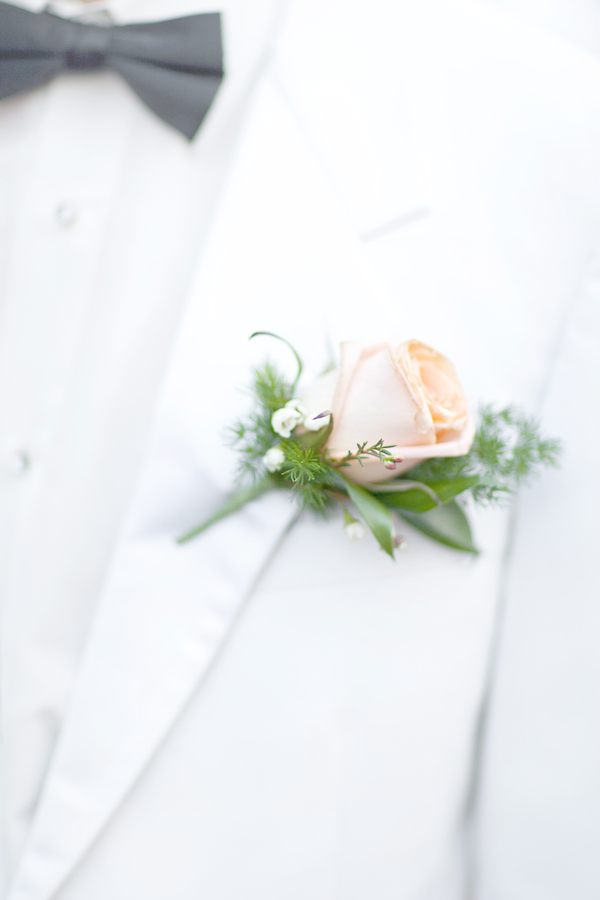 classic-peach-wedding-at-the-elm-hurst