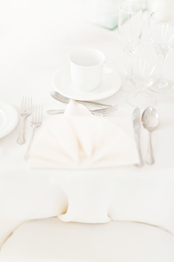 classic-peach-wedding-at-the-elm-hurst
