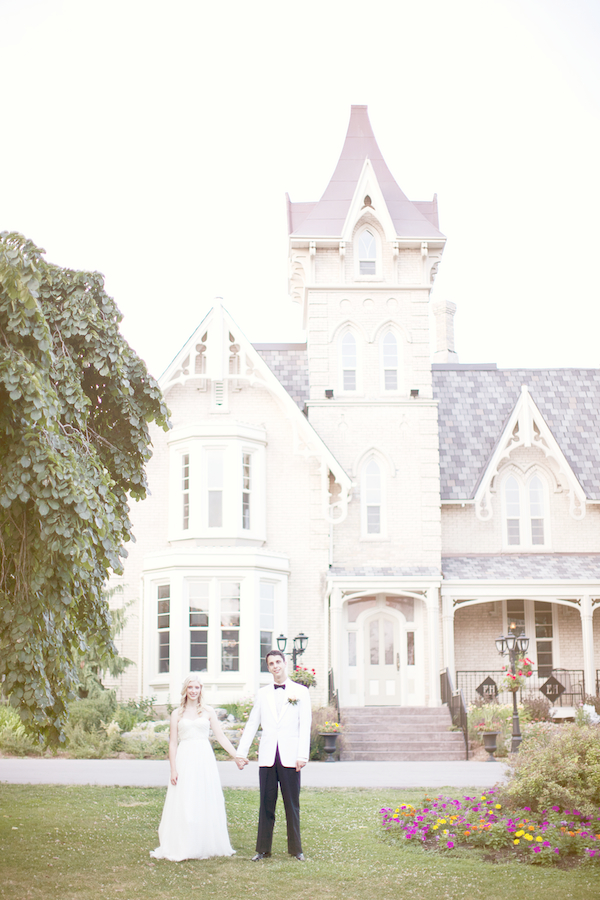 classic-peach-wedding-at-the-elm-hurst