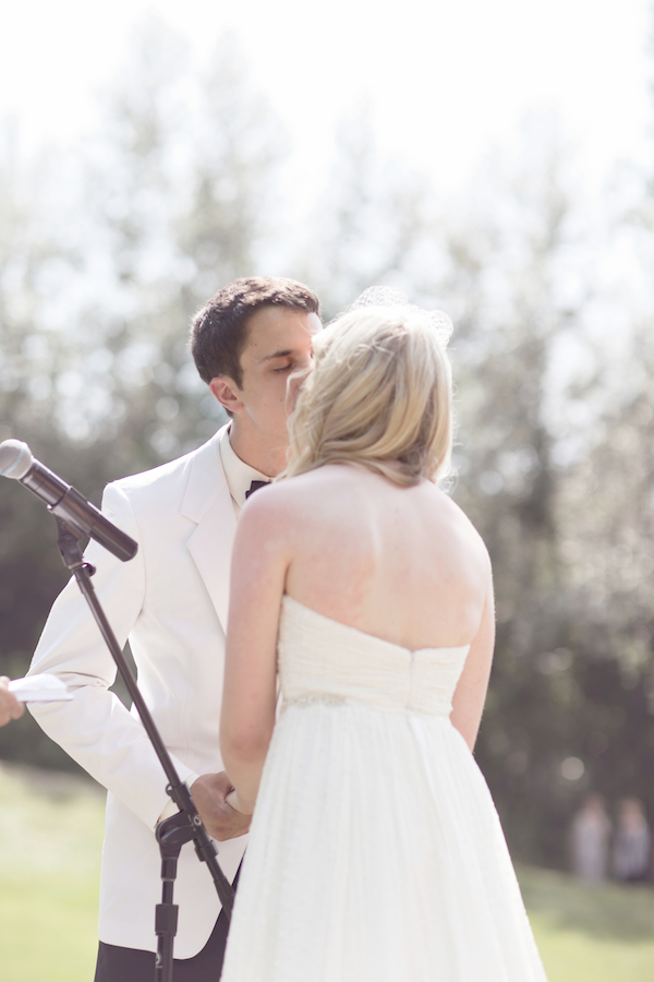 classic-peach-wedding-at-the-elm-hurst