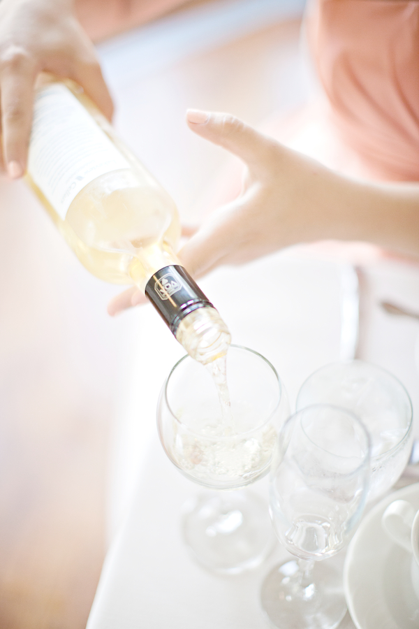 classic-peach-wedding-at-the-elm-hurst