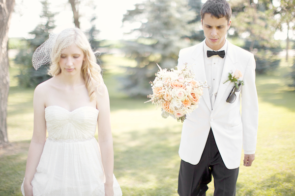 classic-peach-wedding-at-the-elm-hurst