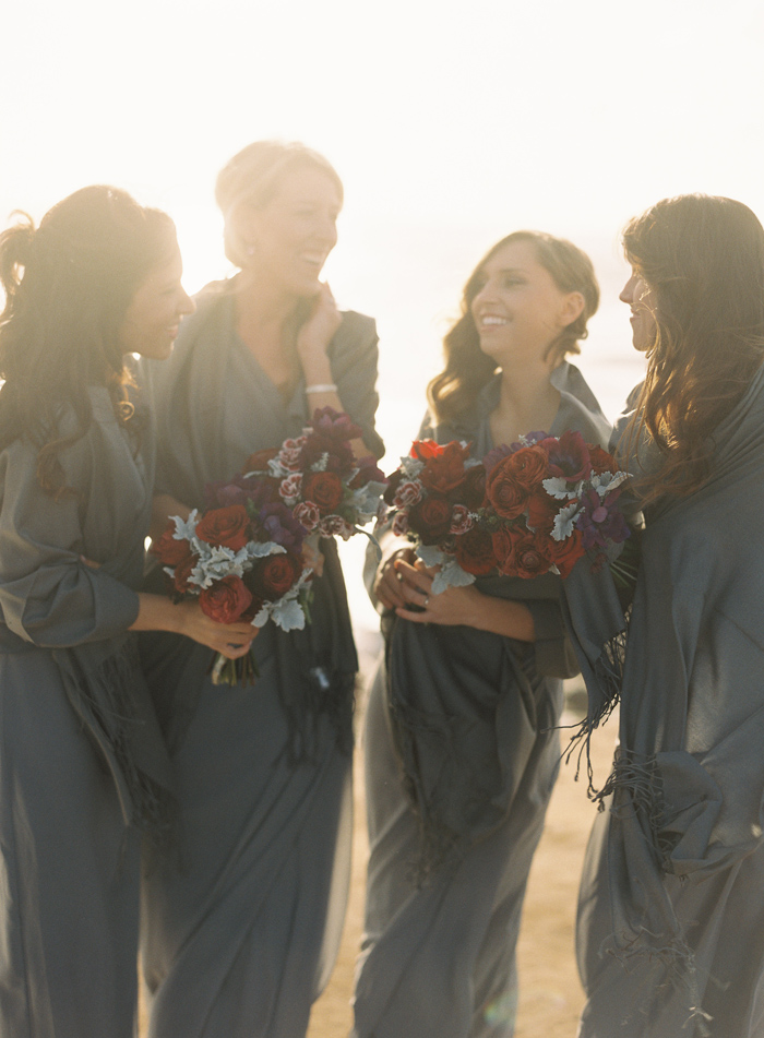 classic-red-and-gray-california-wedding