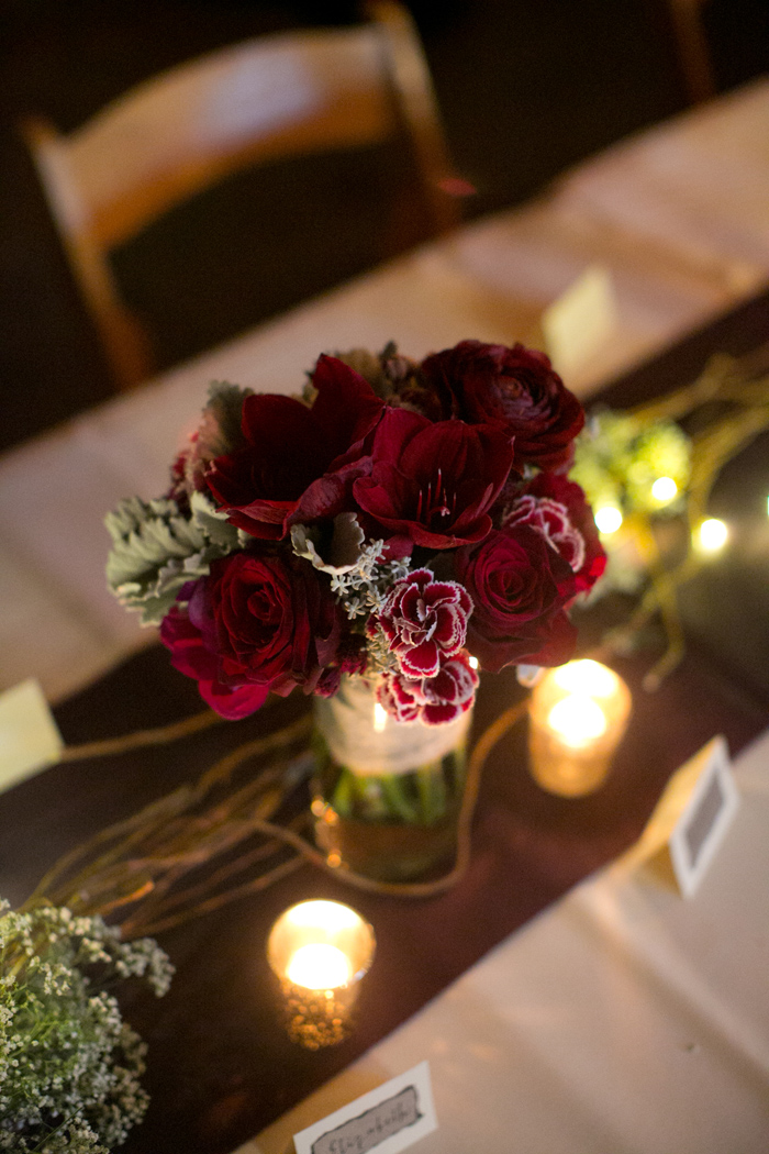 classic-red-and-gray-california-wedding