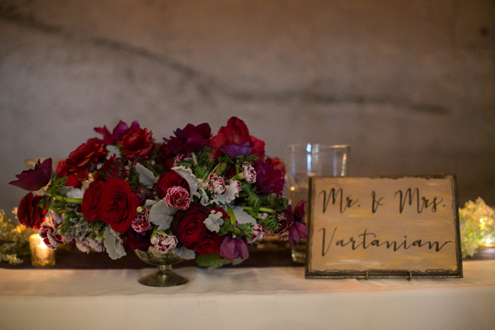 classic-red-and-gray-california-wedding