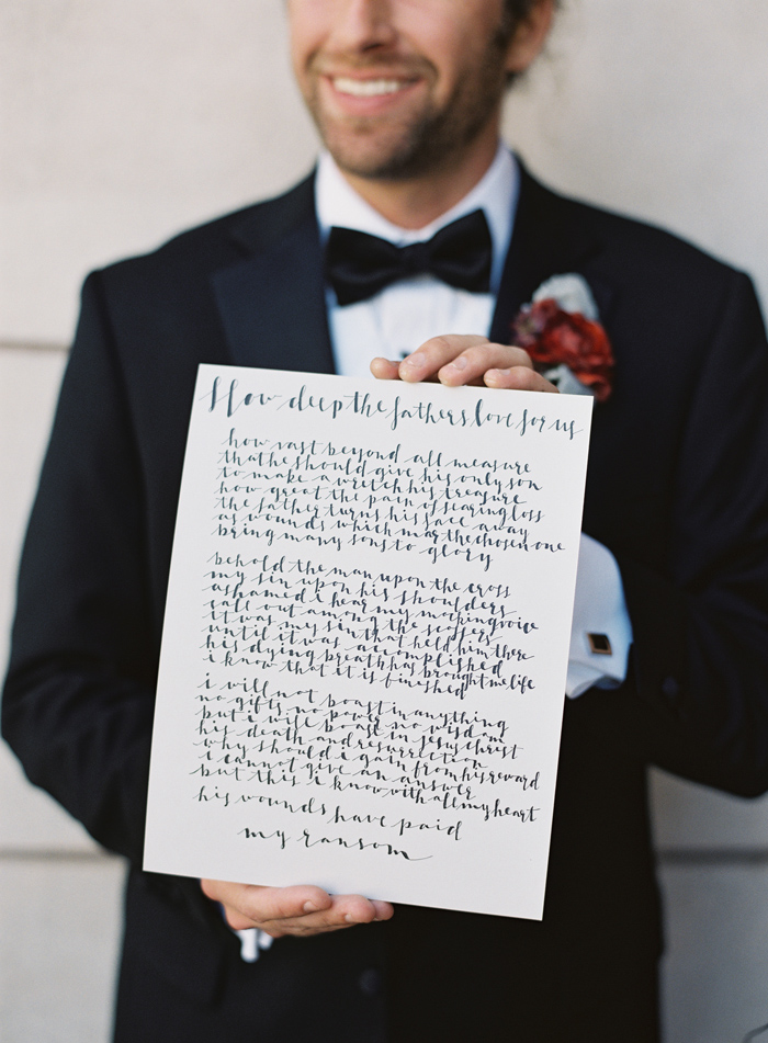 classic-red-and-gray-california-wedding