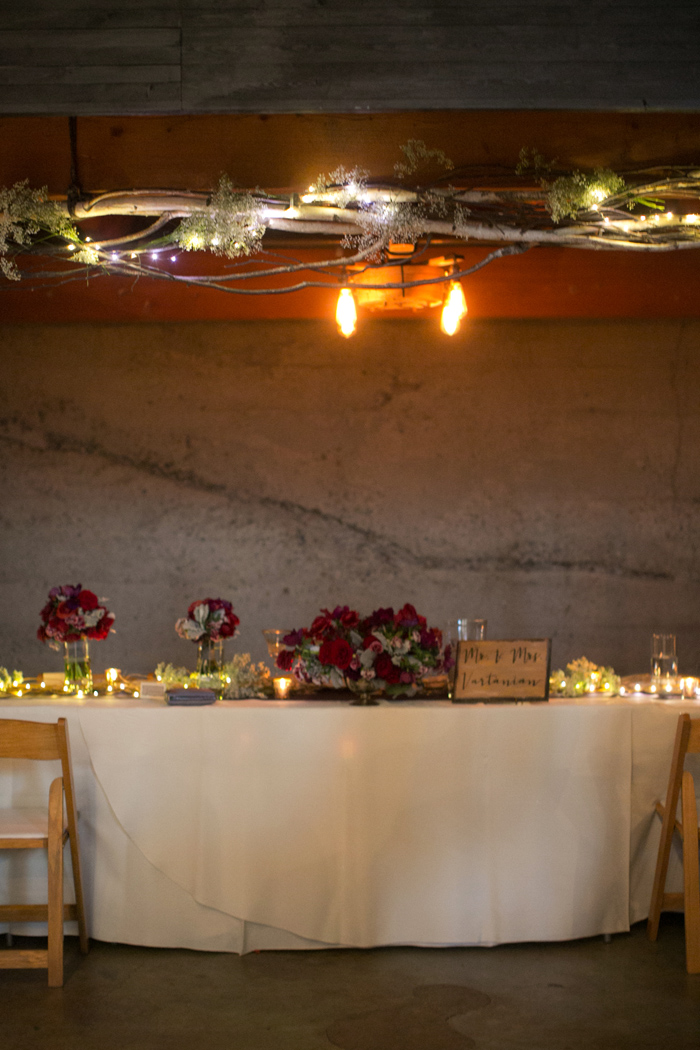 classic-red-and-gray-california-wedding