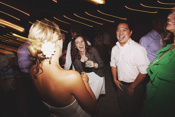 colorful-rustic-wedding-at-swans-trail