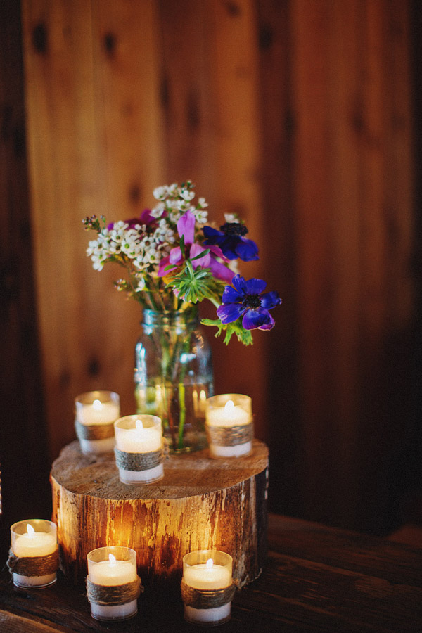 colorful-rustic-wedding-at-swans-trail