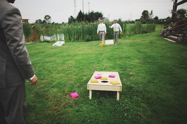 colorful-rustic-wedding-at-swans-trail