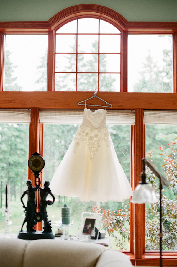 diy-blue-backyard-wedding