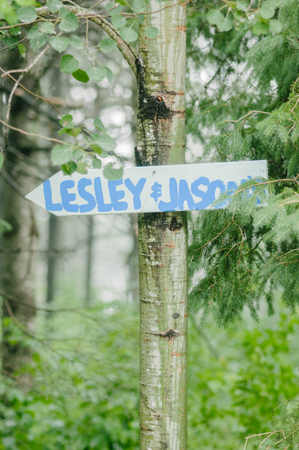 diy-blue-backyard-wedding