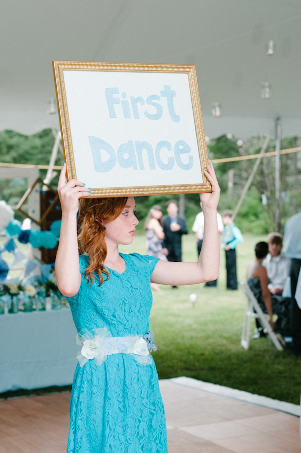 diy-blue-backyard-wedding