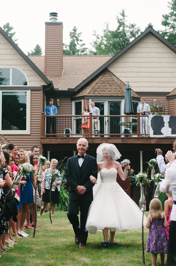 diy-blue-backyard-wedding