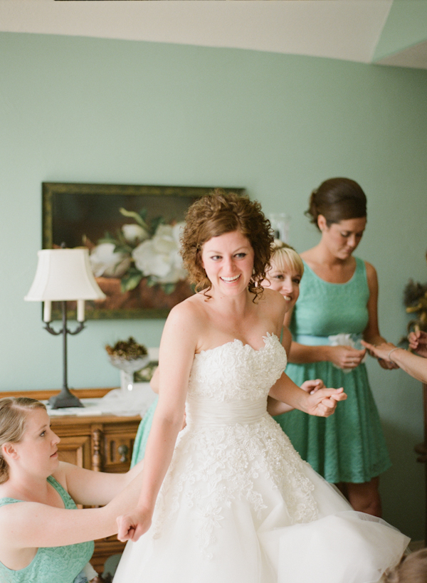 diy-blue-backyard-wedding