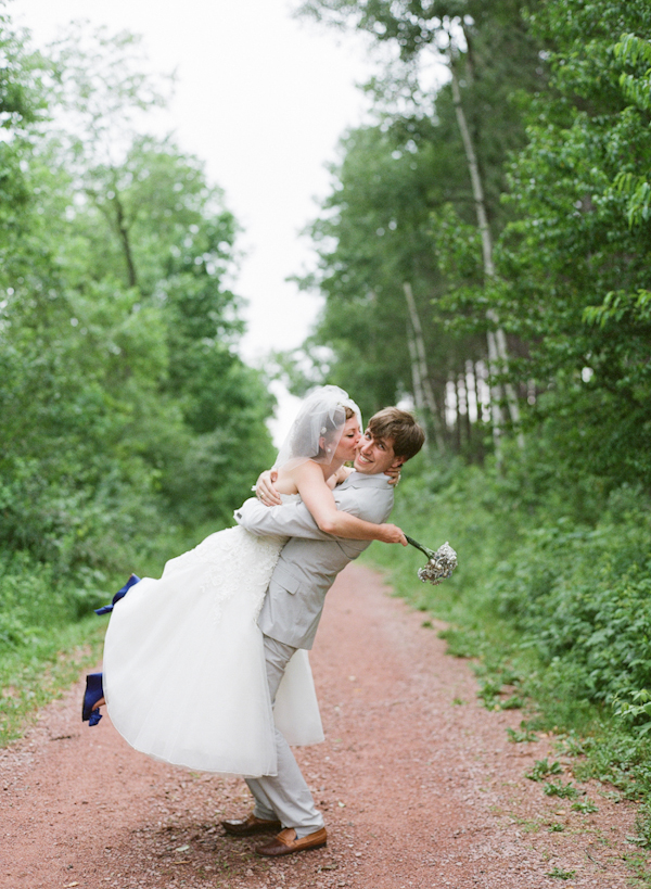 diy-blue-backyard-wedding