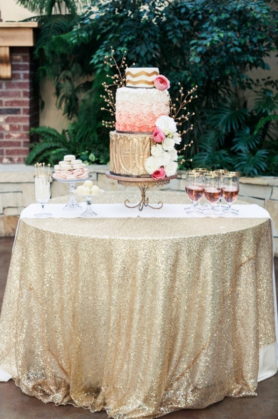 gold cake table ideas