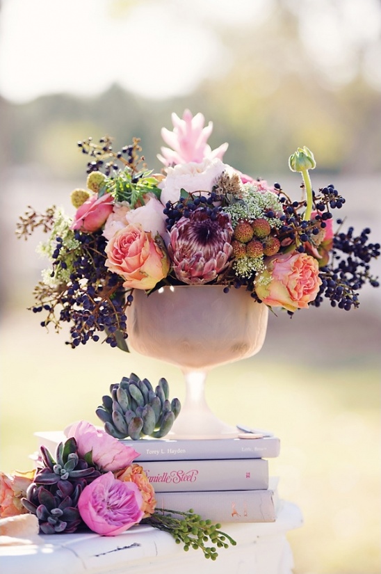 vintage wedding floral ideas