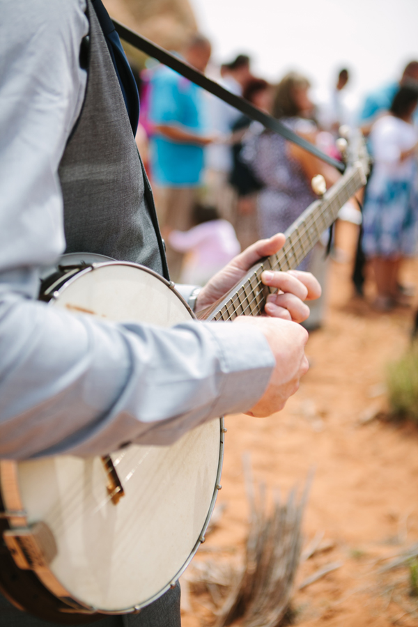 free-spirited-wedding-in-moabutah