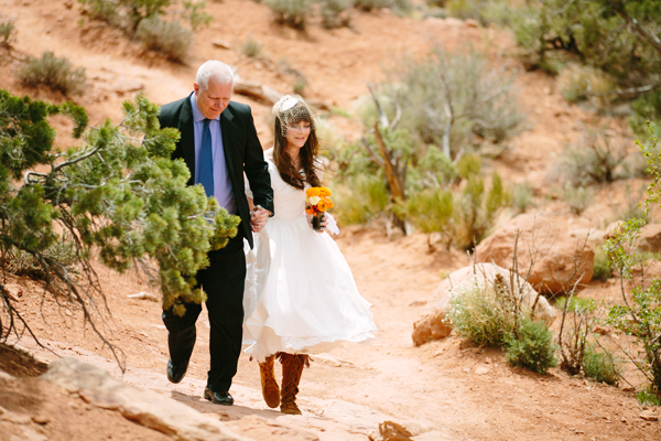 free-spirited-wedding-in-moabutah