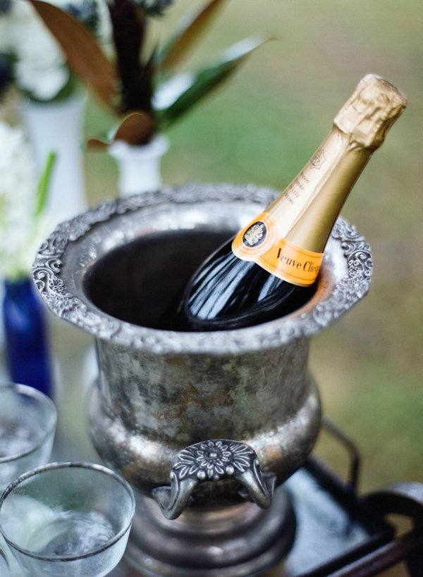 glamorous-woodsy-wedding-inspiration