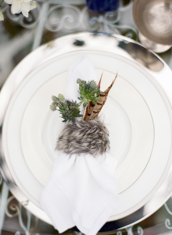 glamorous-woodsy-wedding-inspiration