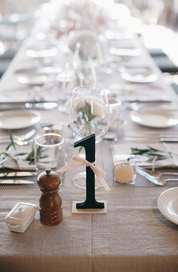new-zealand-black-and-pink-wedding
