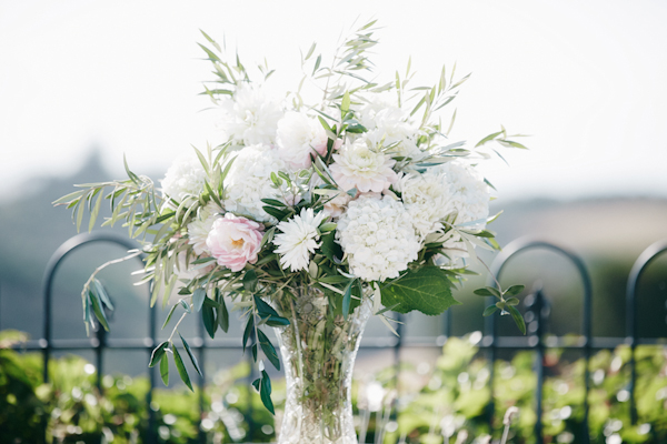 new-zealand-black-and-pink-wedding
