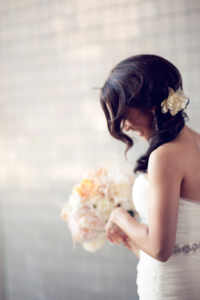 peach-and-teal-multicultural-wedding