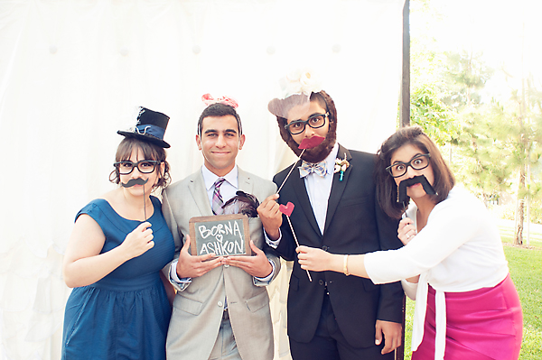 peach-and-teal-multicultural-wedding
