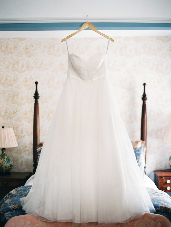 playful-pink-and-gold-wedding