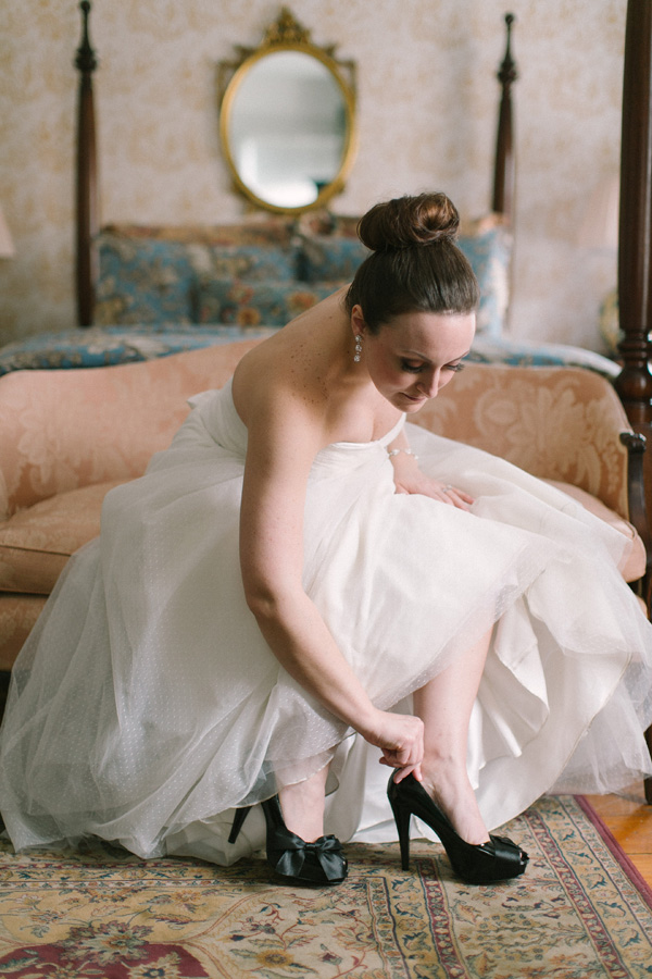 playful-pink-and-gold-wedding