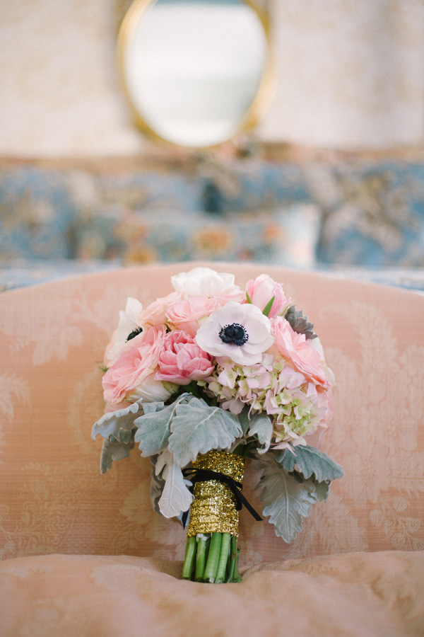 playful-pink-and-gold-wedding