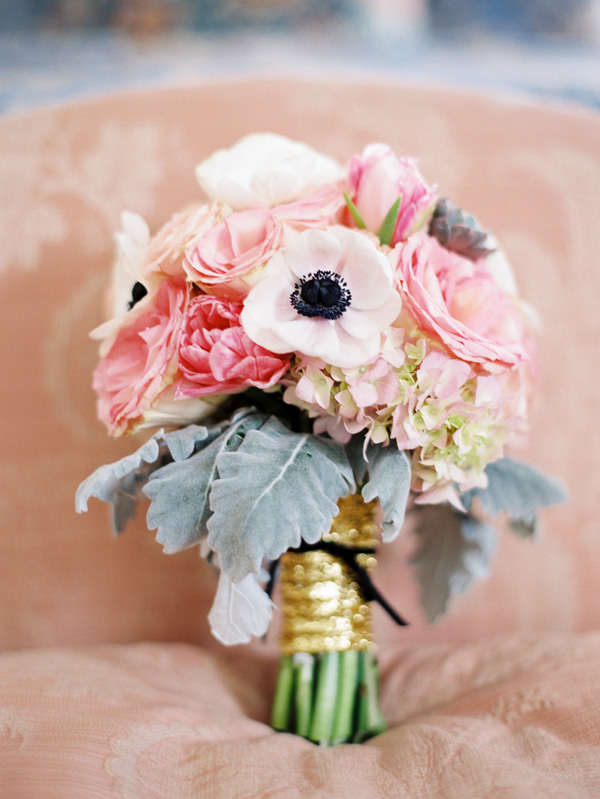 playful-pink-and-gold-wedding