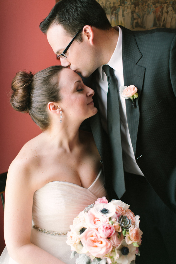 playful-pink-and-gold-wedding
