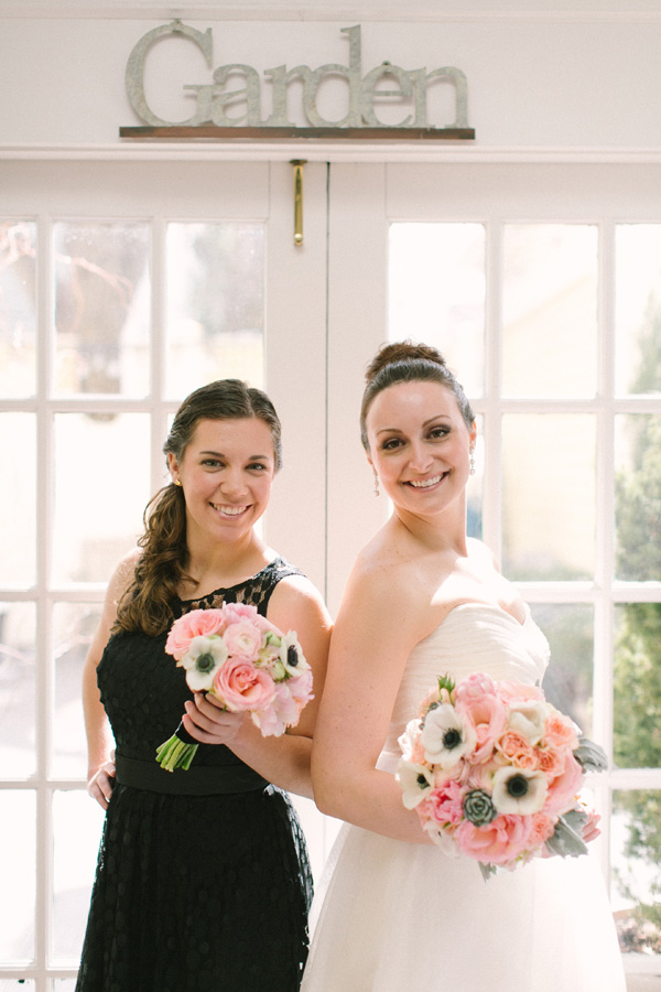 playful-pink-and-gold-wedding