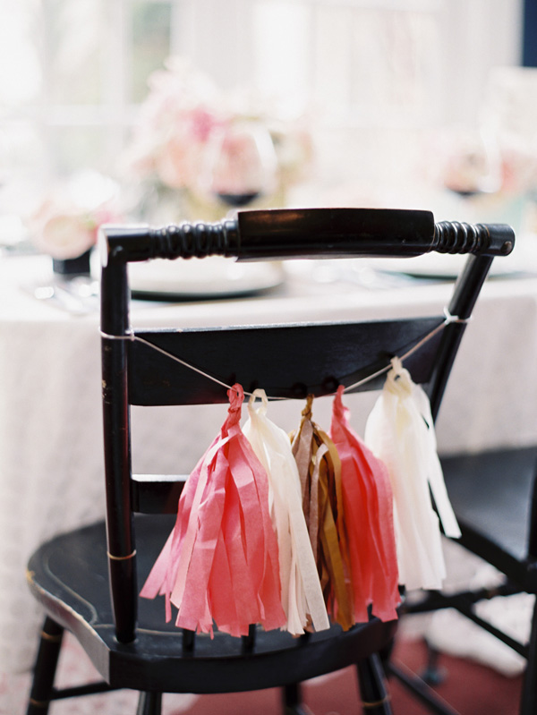 playful-pink-and-gold-wedding