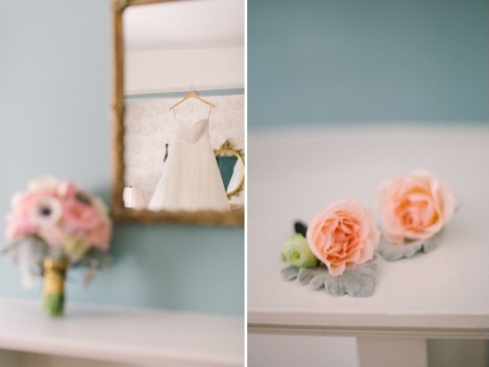 peach and pink wedding flowers
