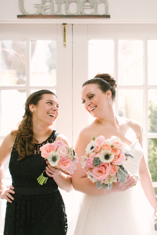 playful-pink-and-gold-wedding