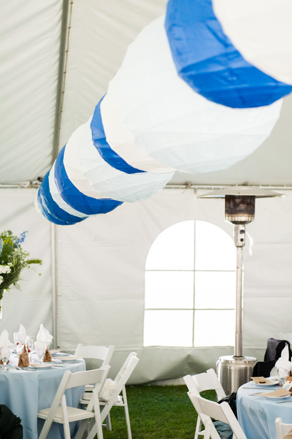 rustic-blue-and-white-wedding