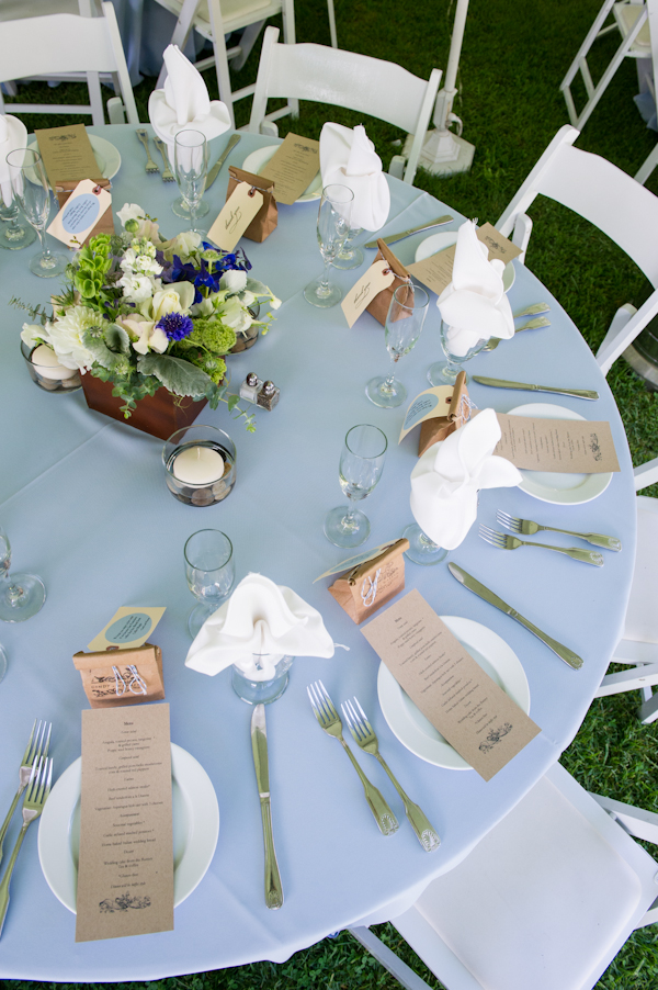 rustic-blue-and-white-wedding
