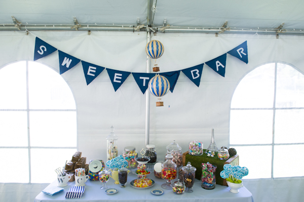 rustic-blue-and-white-wedding